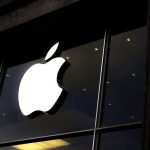 AI-Linked Crypto Tokens Underperform as Apple’s Event Fails to Impress Traders