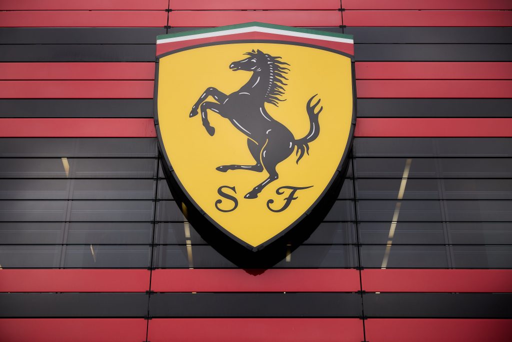 BitMEX Co-founder Arthur Hayes Dumps HYPE for a Ferrari, Then Tells Followers Not to Worry