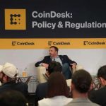 Key U.S. Senator on Crypto Bill, Lummis, Negotiating Dicey Points With White House